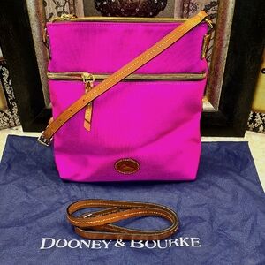 NWOT VINTAGE Dooney & Bourke Fuchsia Shoulder & Crossbody w/ Strap Extension